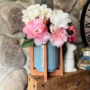 Decocrated Blue Spring Planter Vase Pot Metal Wood Stand 2021 NIB